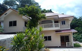 Zeph Self Catering